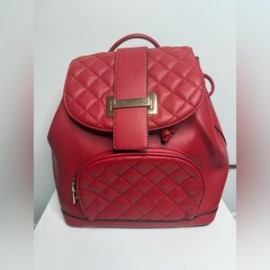 ❤️NWOT Elegant and Stylish Red Quilted Backpack 🎒